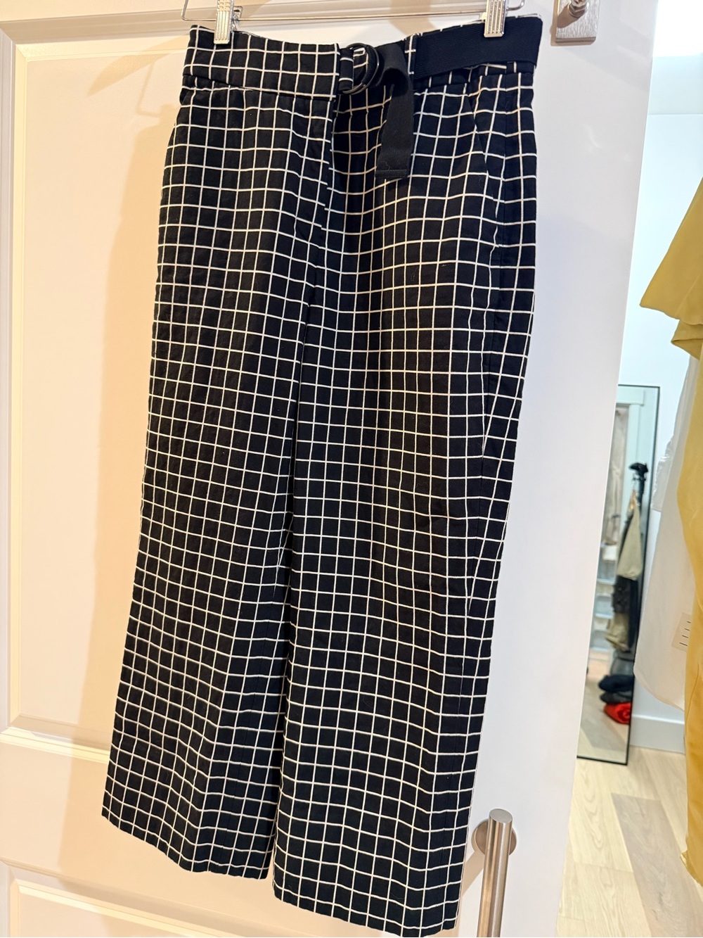Akris Punto Black & White Grid Cropped Wide-Leg Pants
